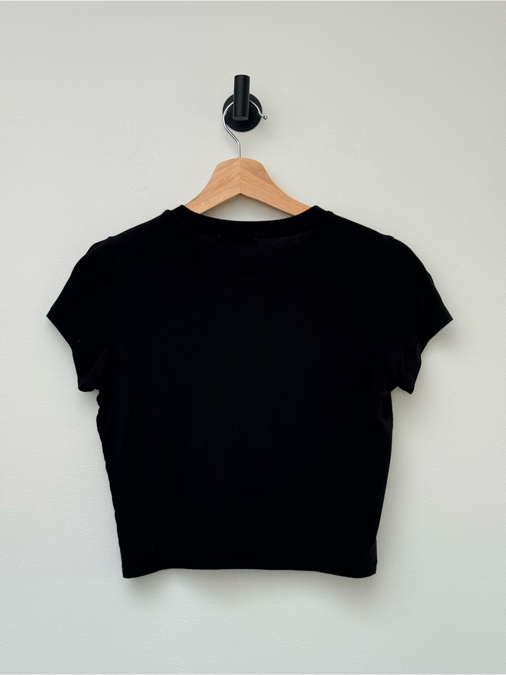 Aritzia Wilfred Free Black Cropped Tee Minimalist Everyday Essential S - Picture 2 of 5